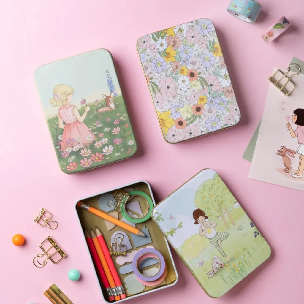 קופסת פח: Cosmos Field