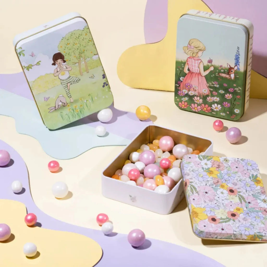 קופסת פח: Cosmos Field