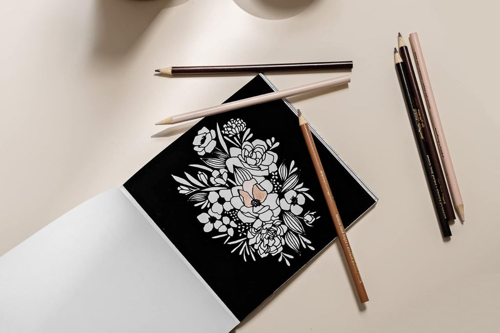 Bloom (Mini): 5-Minute Floral Coloring Book