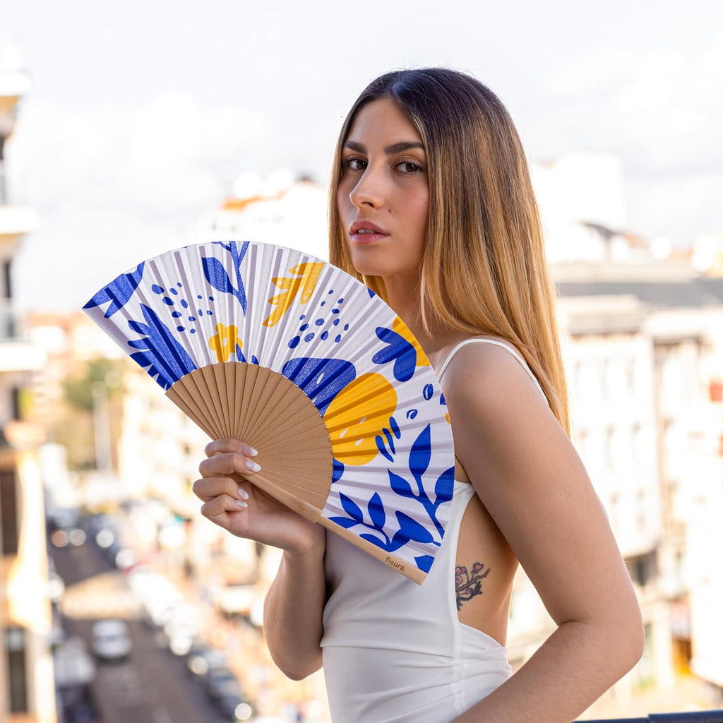 מניפת בד - blue and yellow flower