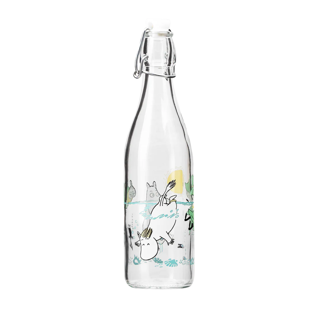 בקבוקי זכוכית חצי ליטר : Fun In The Water