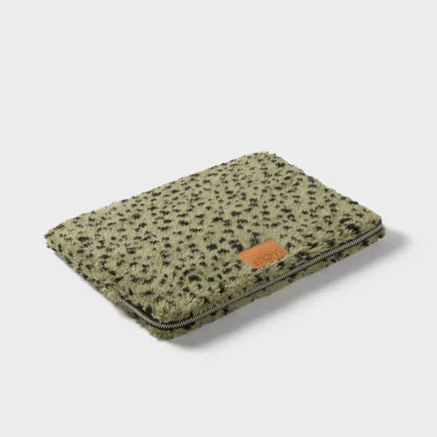 תיקי מחשב ״14 & ״13: Olivia